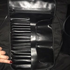 MORPHE BRUSH HOLDER